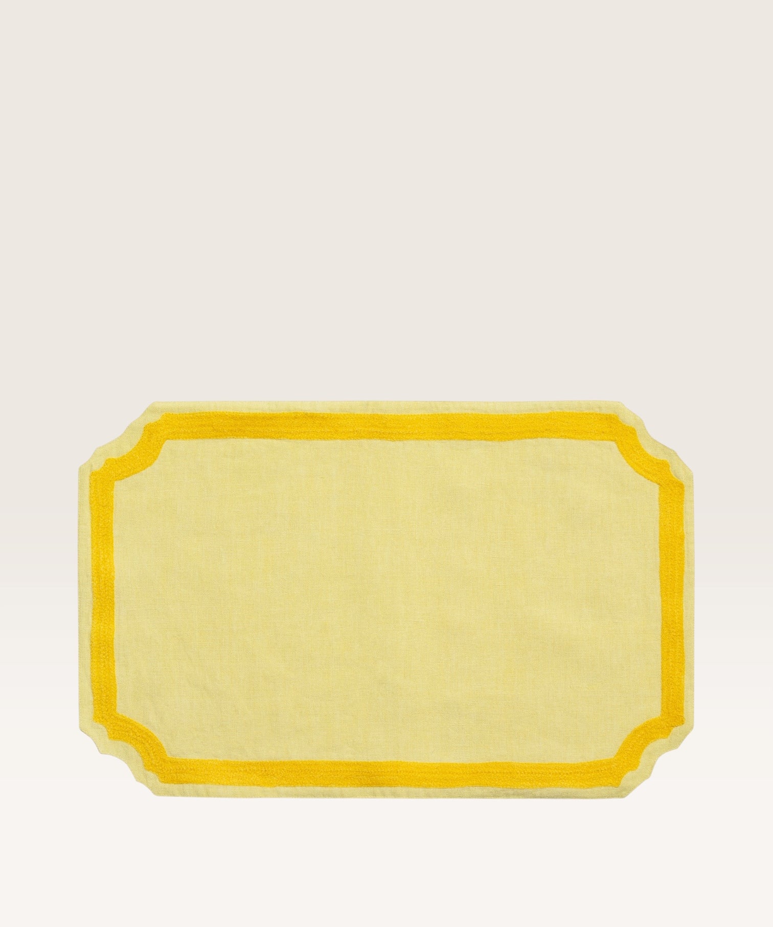couleur-jaune-clair-brode-jaune