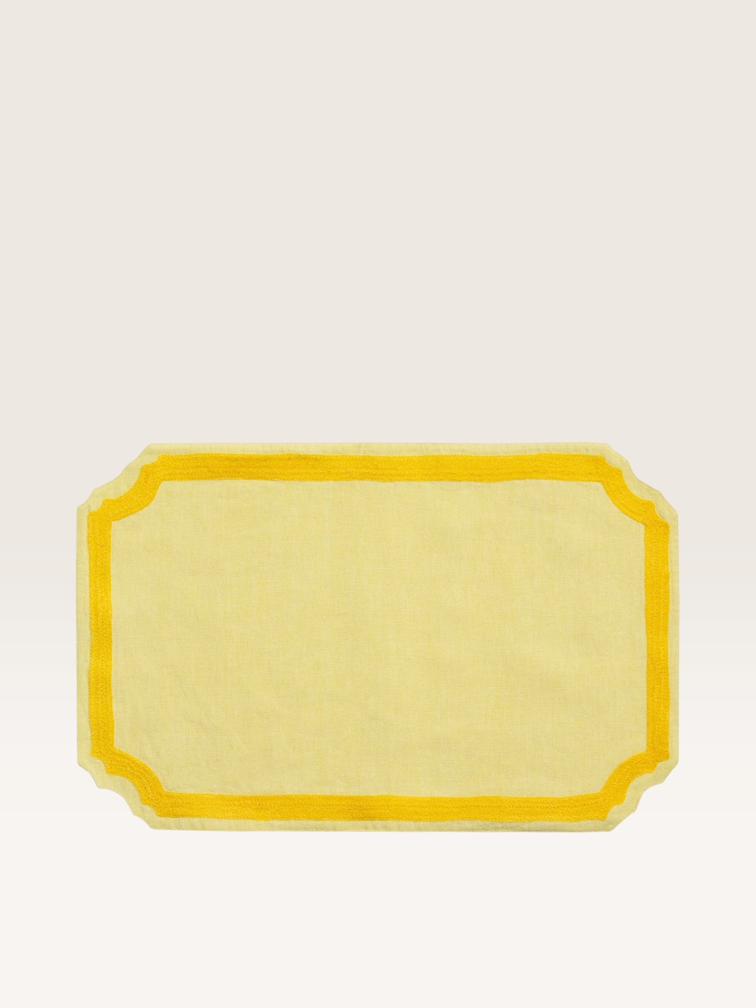 couleur-jaune-clair-brode-jaune