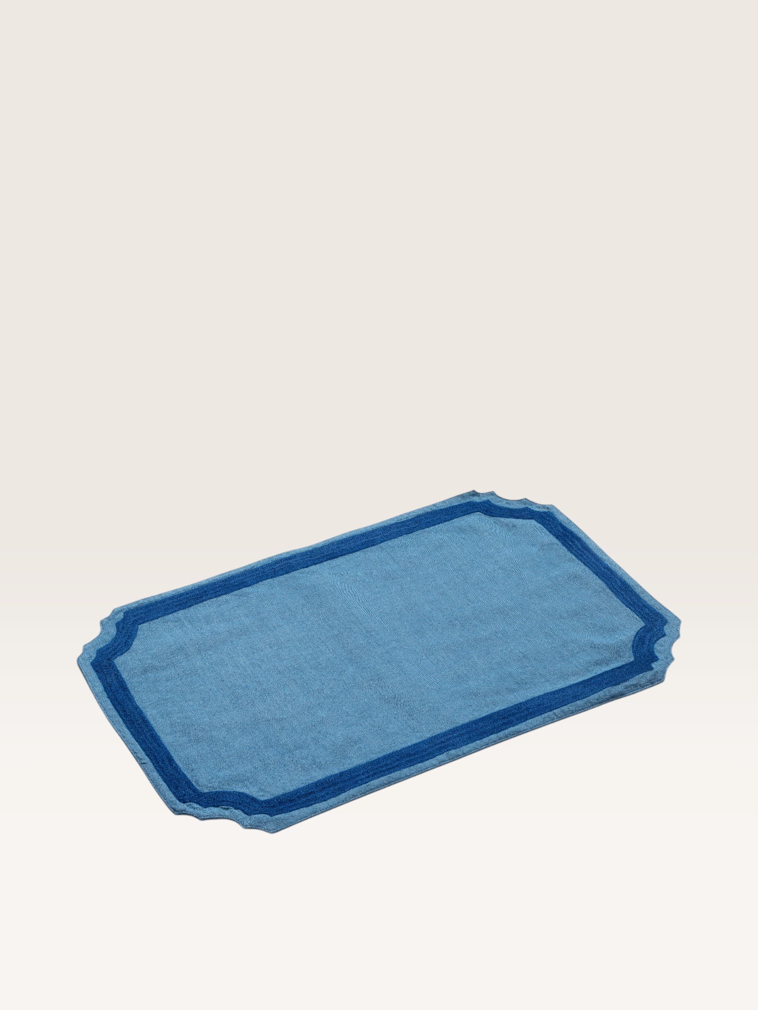 couleur-bleu-clair-brode-bleu