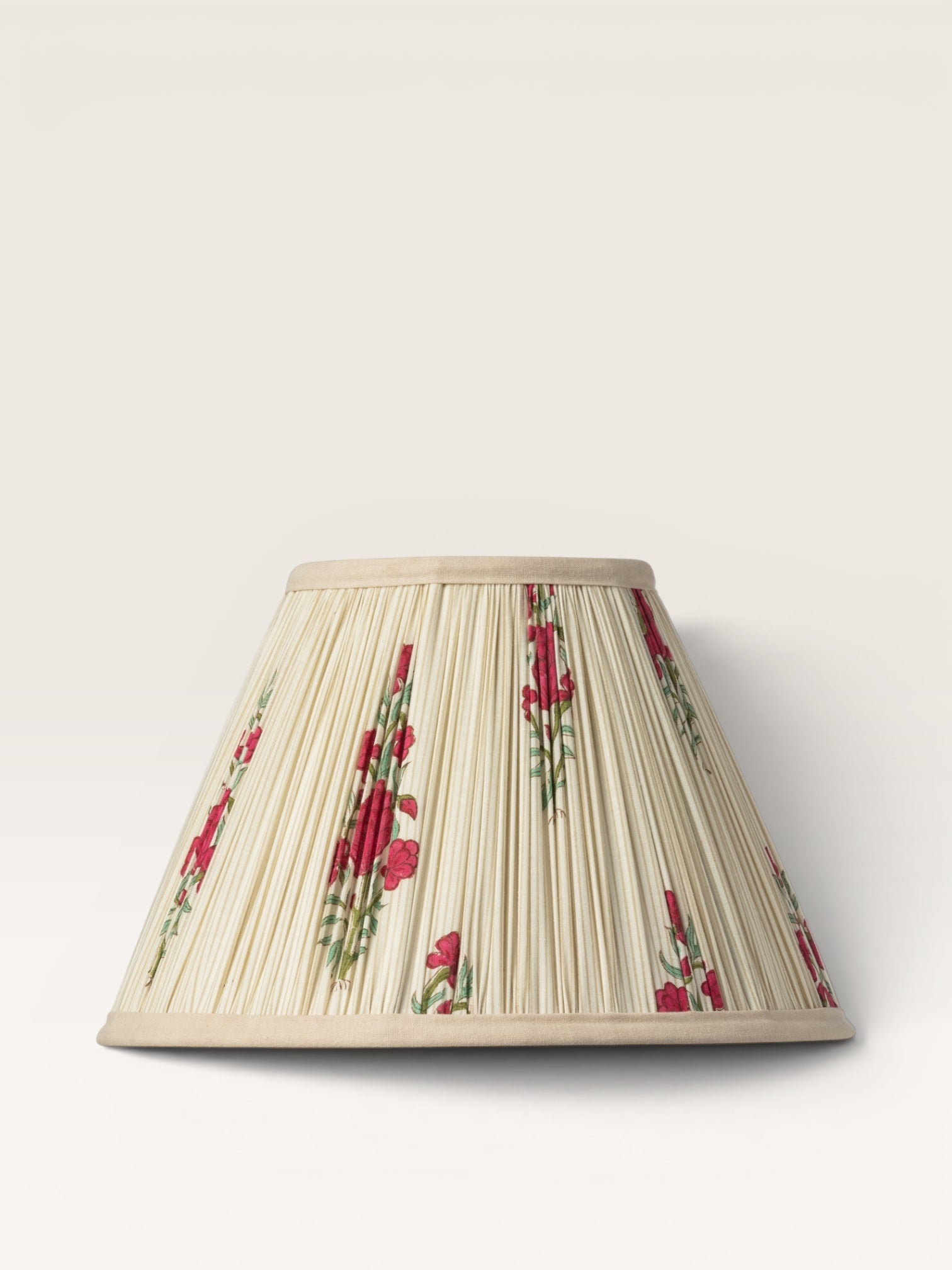 couleur-ecru-rouge-vert