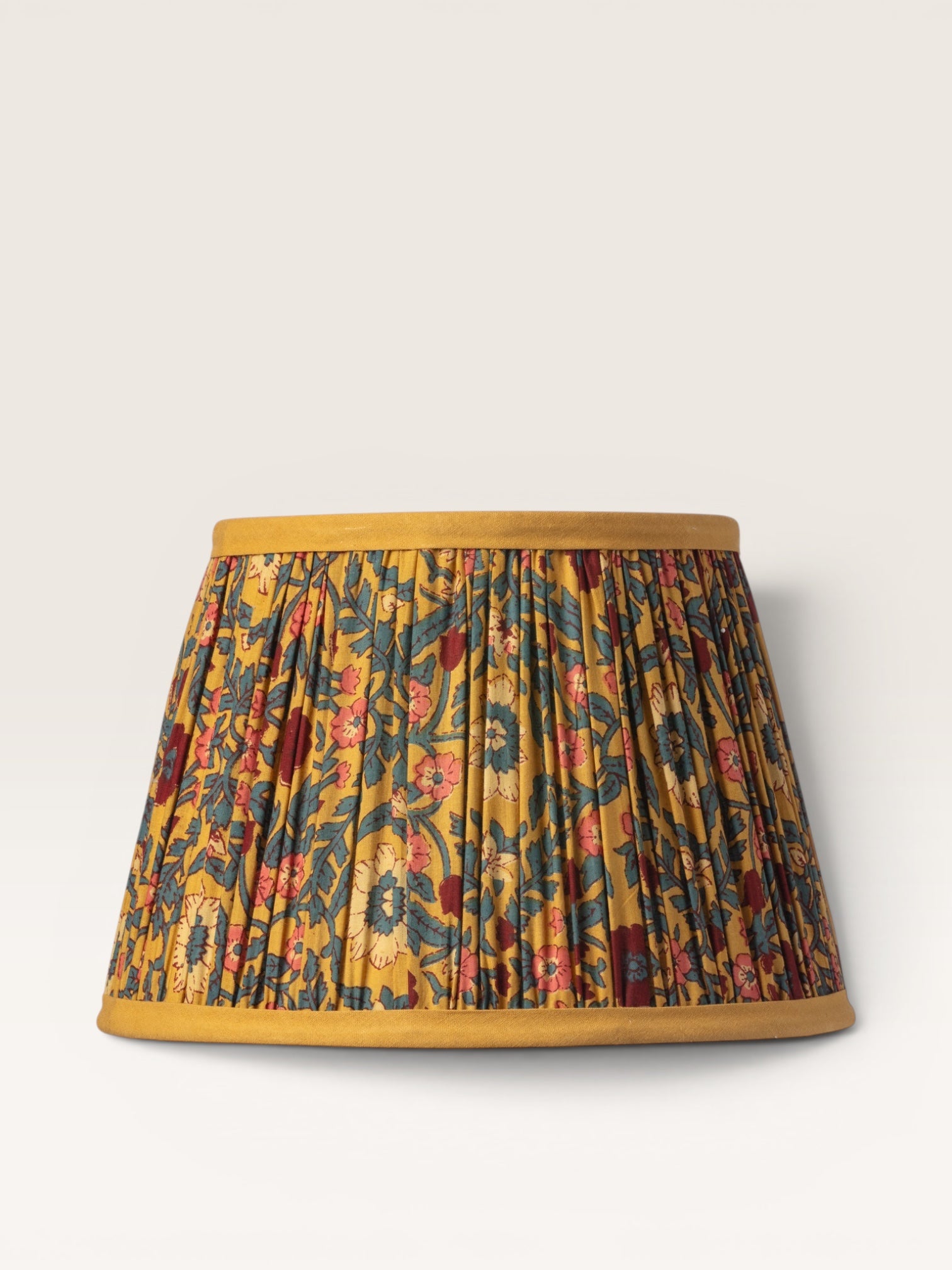 couleur-jaune-gris-rose-bordeau