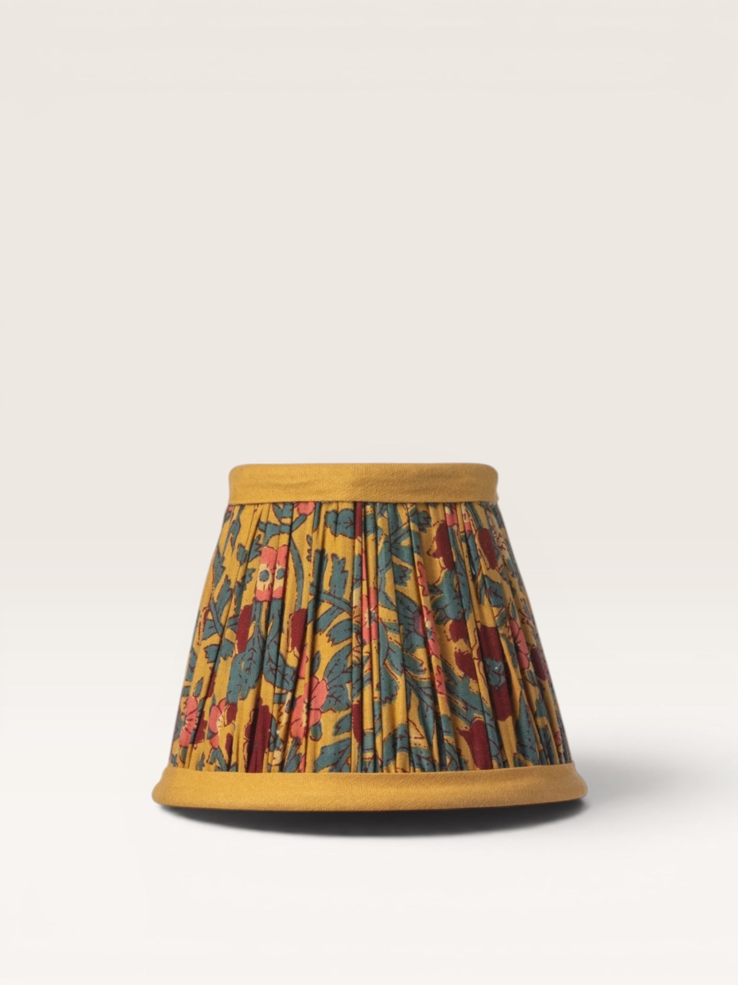 couleur-jaune-gris-rose-bordeau