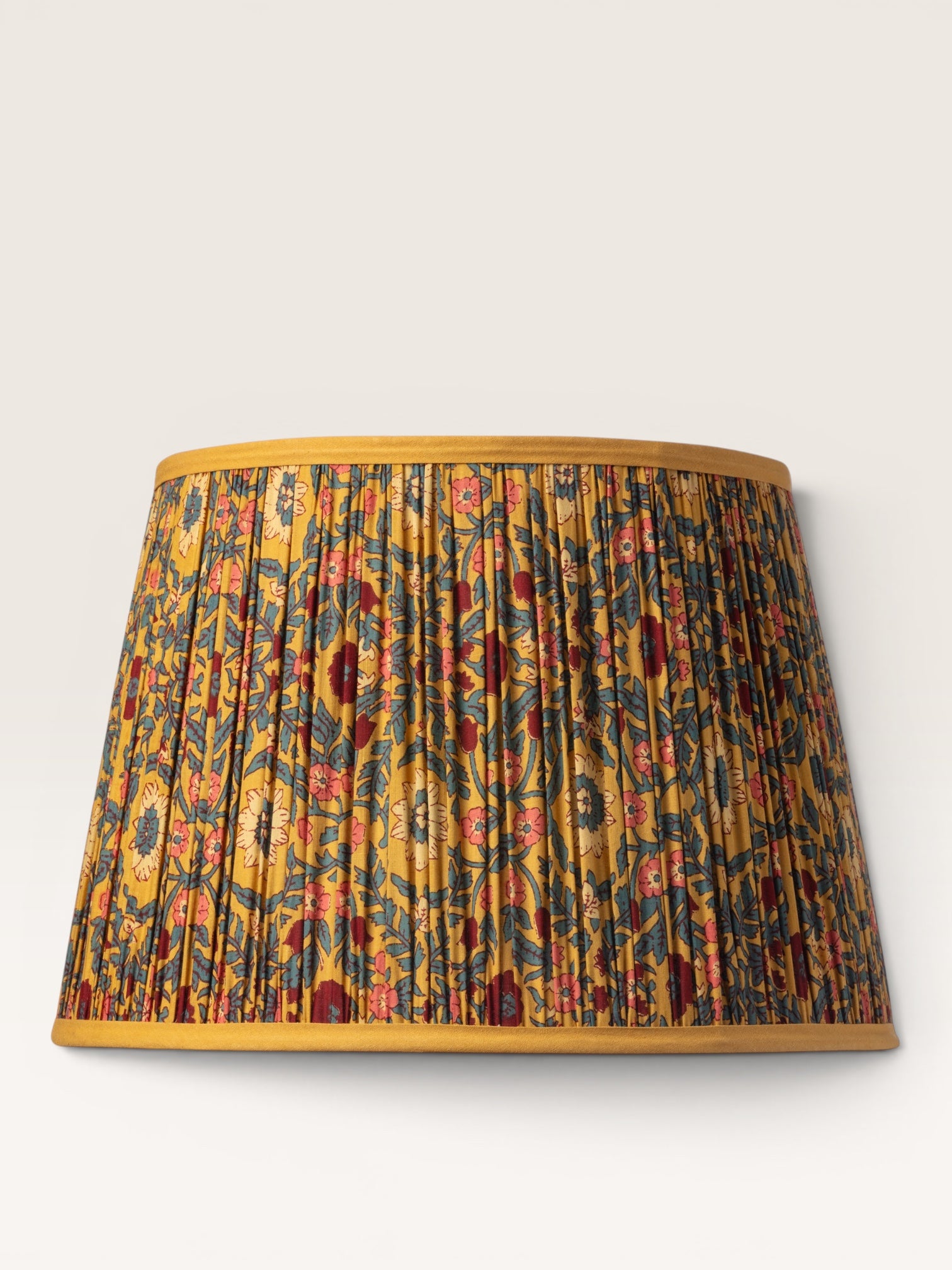 couleur-jaune-gris-rose-bordeau