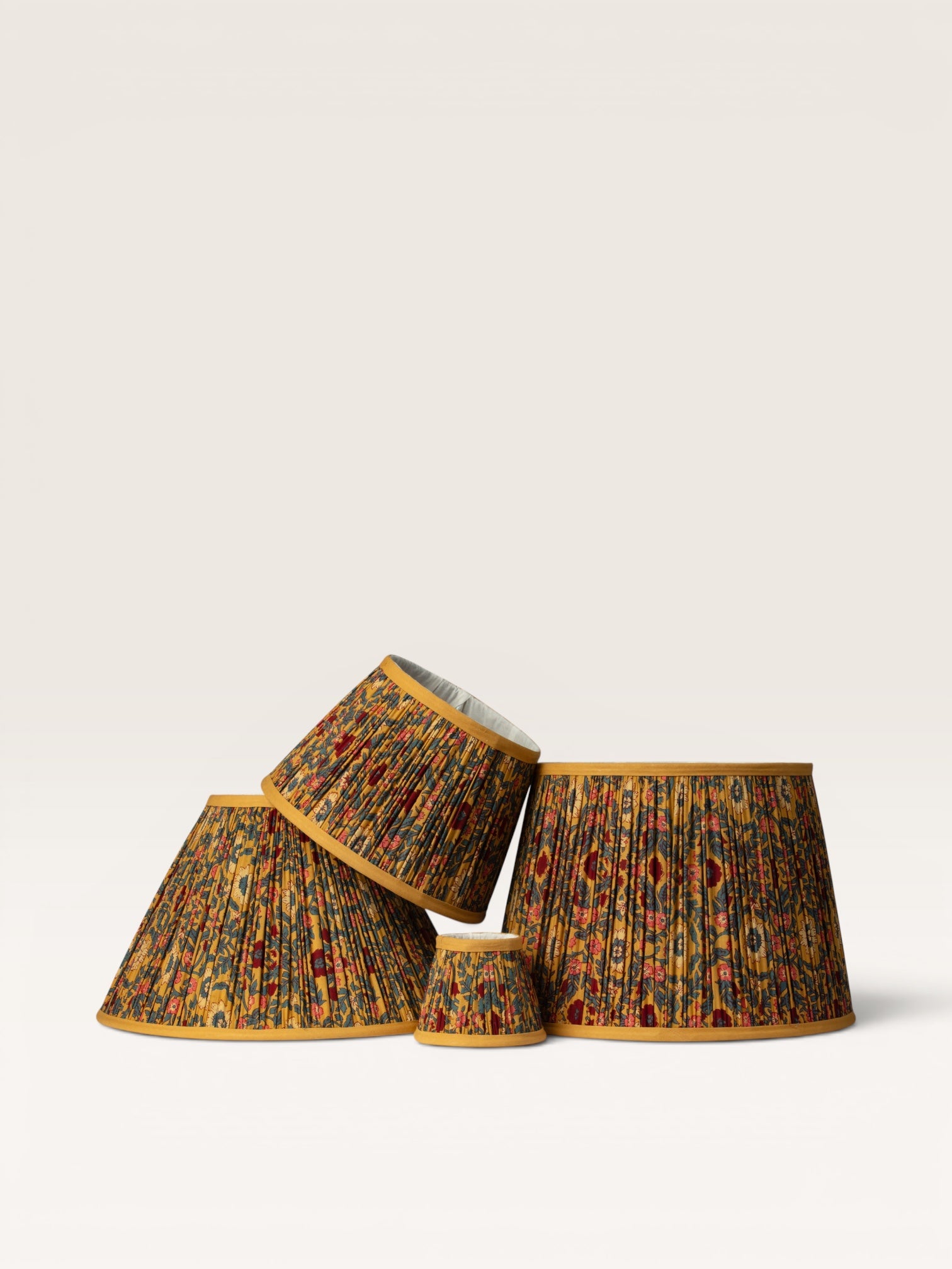 couleur-jaune-gris-rose-bordeau