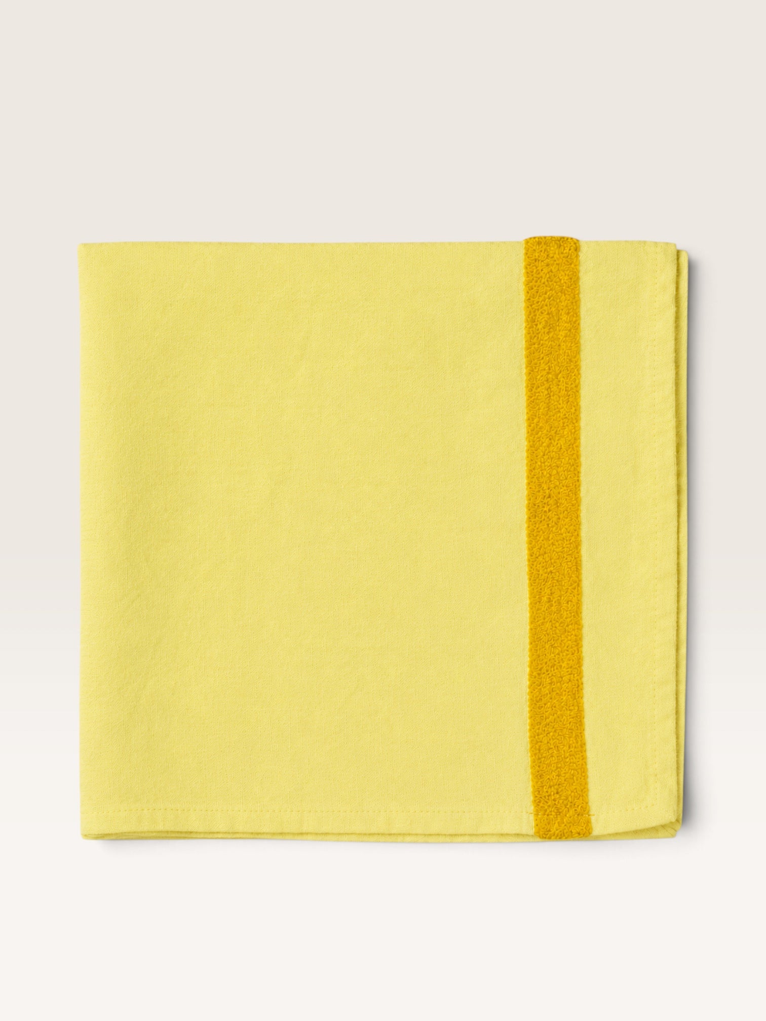 couleur-jaune-clair-brode-jaune
