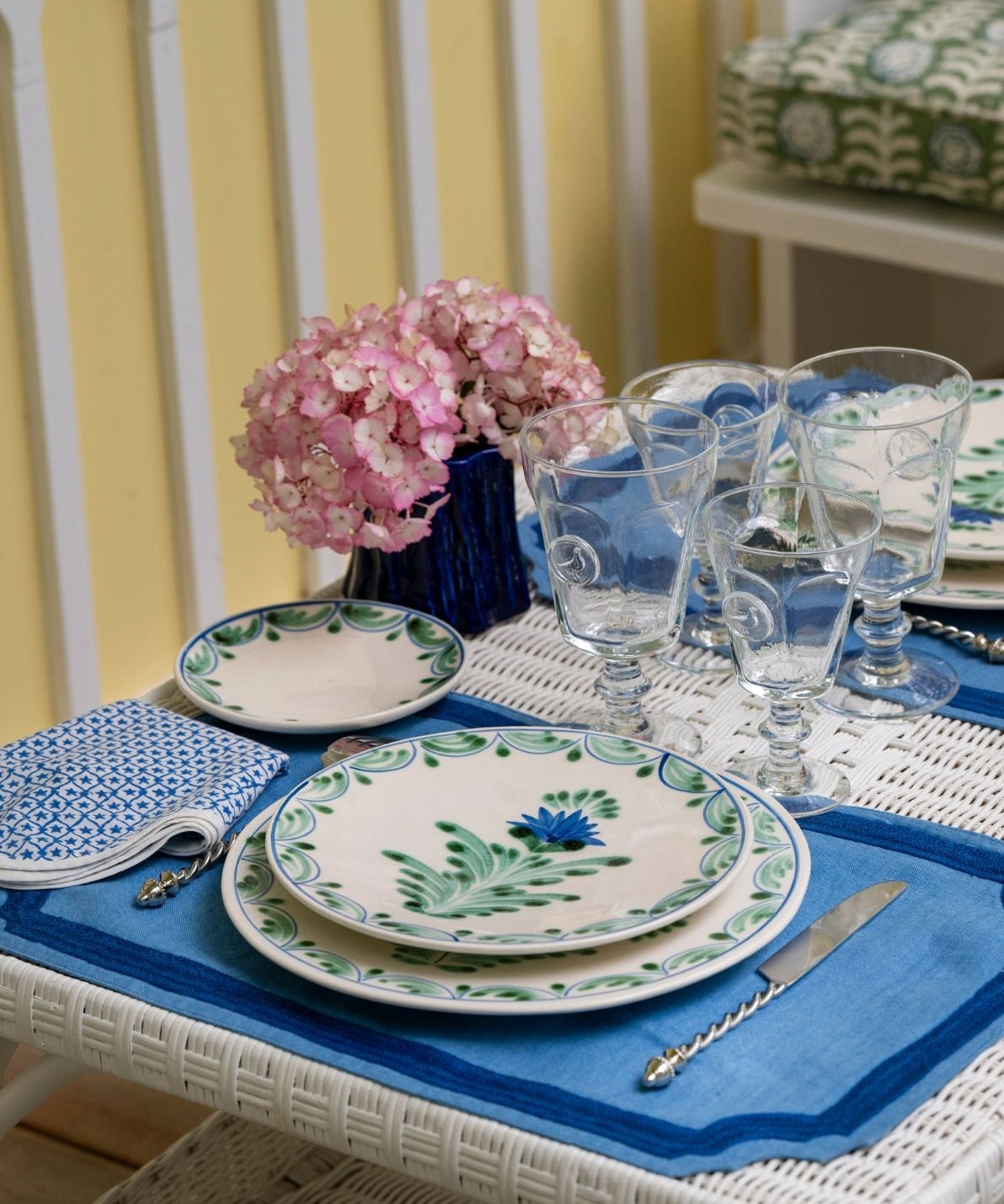couleur-bleu-clair-brode-bleu