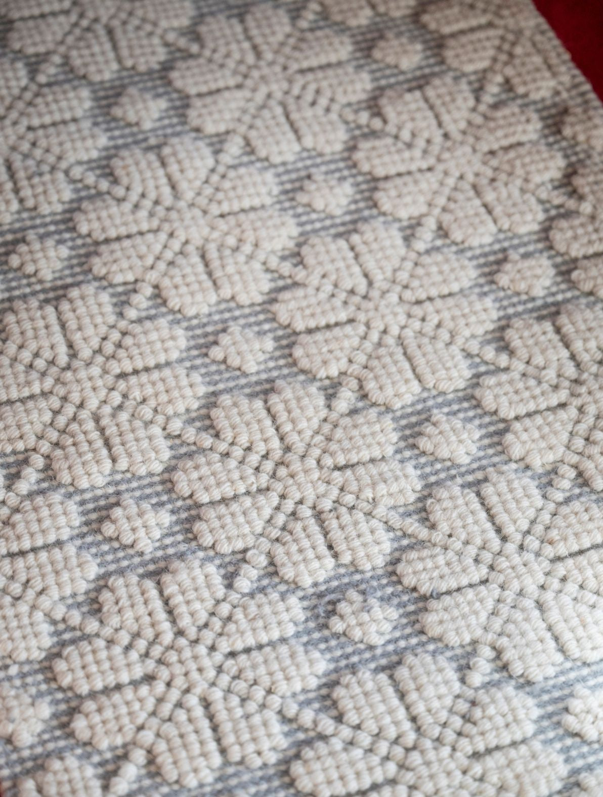 couleur-ecru/gris