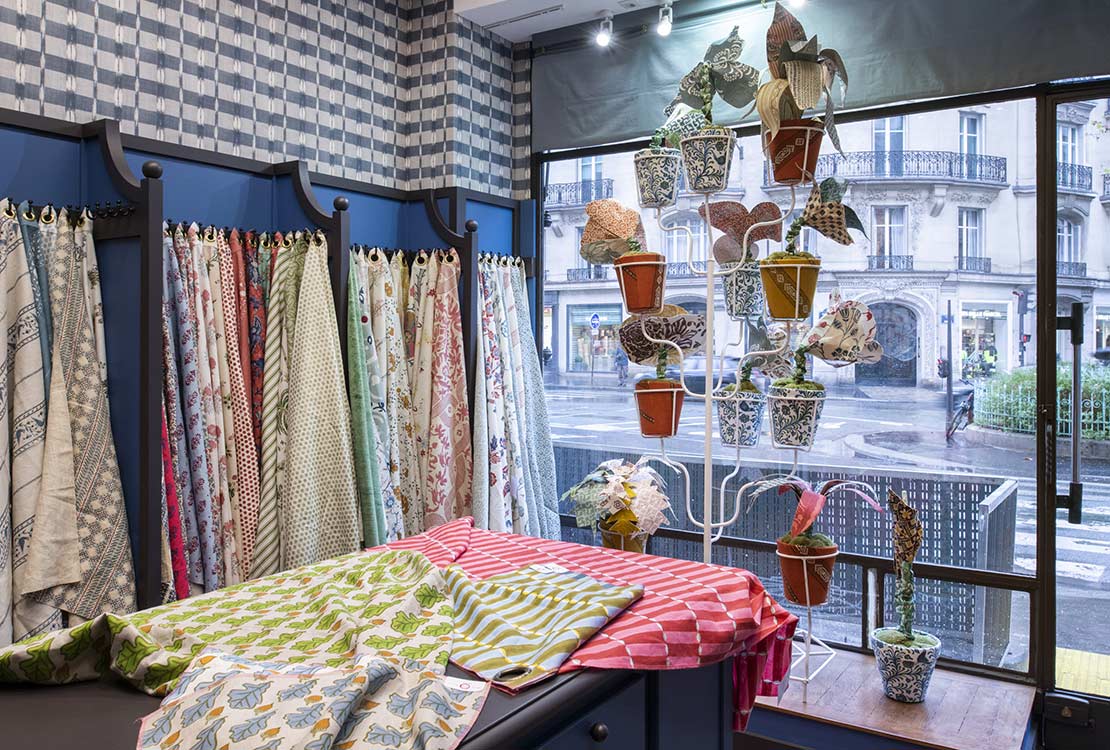 Casa Lopez rive gauche vitrine intérieure