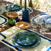 In the sun's shadow ☀️

#tissu #casalopez #paris #decorationinterieur #decor #inspo #home #interiordecor #interiordesign #discover #flower #summer #tissu #sunny #sun #outside #tapis #salon